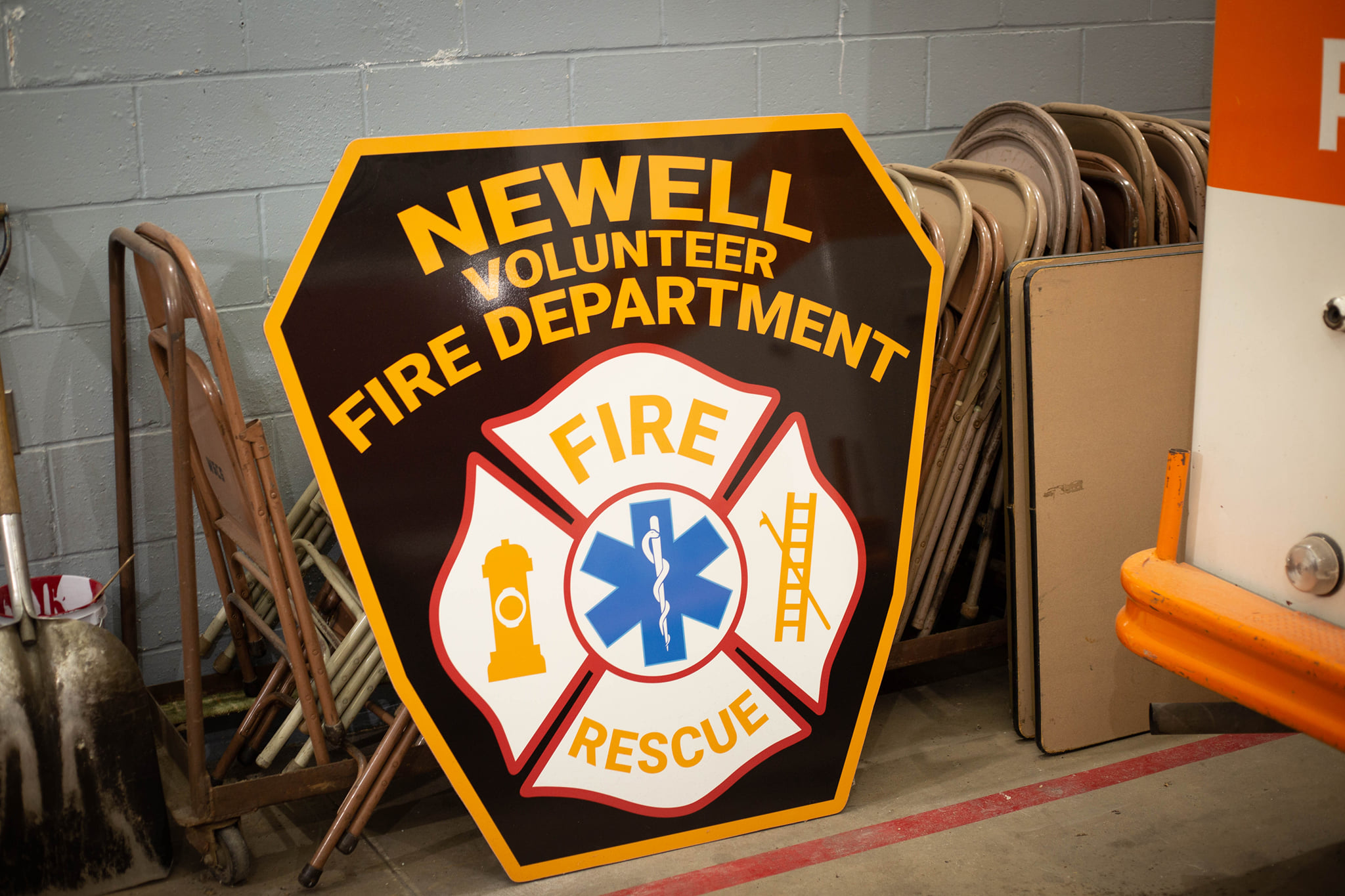 Henry's Helpers Delivers to Newell FD and Ambulance Iowa Select Farms